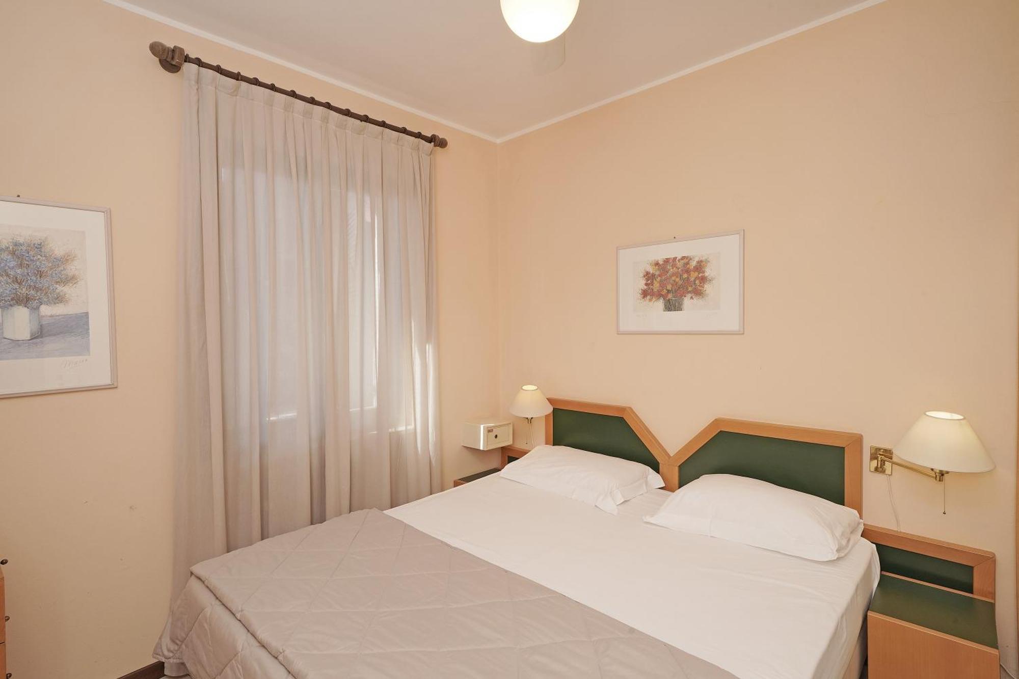 Arca Aparthotel 2*